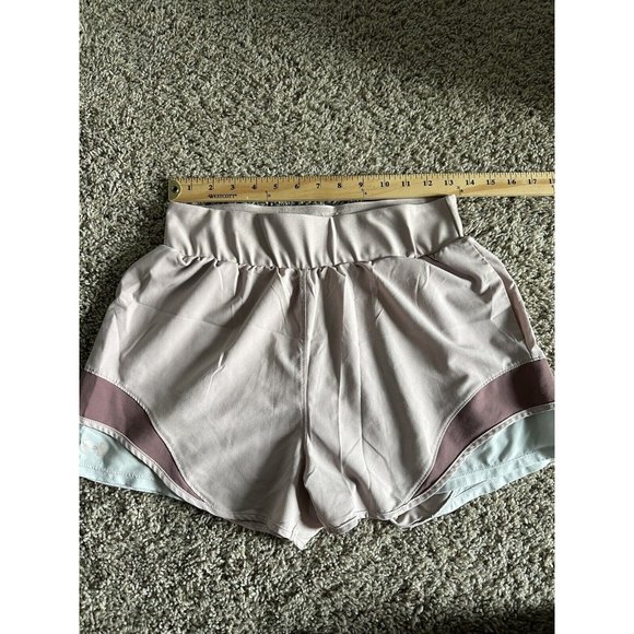 Under Armor Running Workout Gym Shorts Pink Women Size Medium Pink - Picture 7 of 9